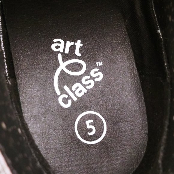 Art Class Booties - Picture 2 of 8